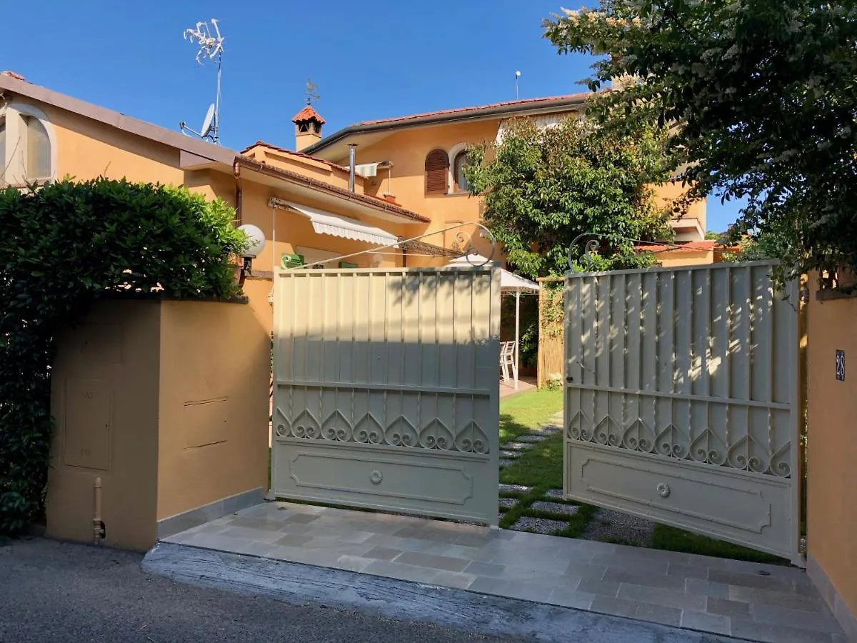 Holiday Home Le Camelie By Interhome Montignoso